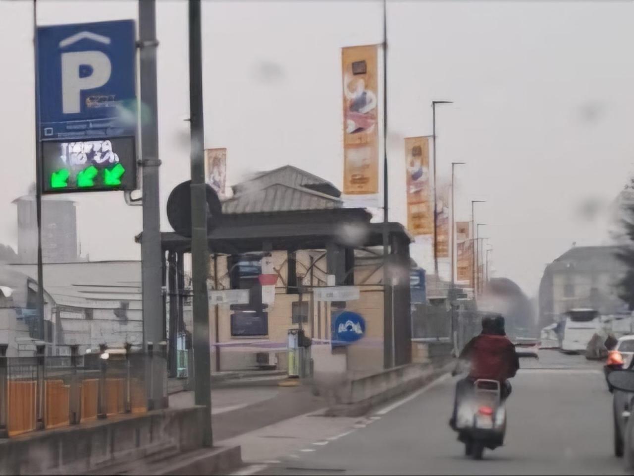 Appartam Liberty In Porta Susa Parcheggio Torino Kültér fotó